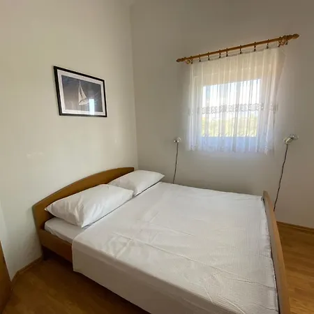 Palma Apartmán Vir